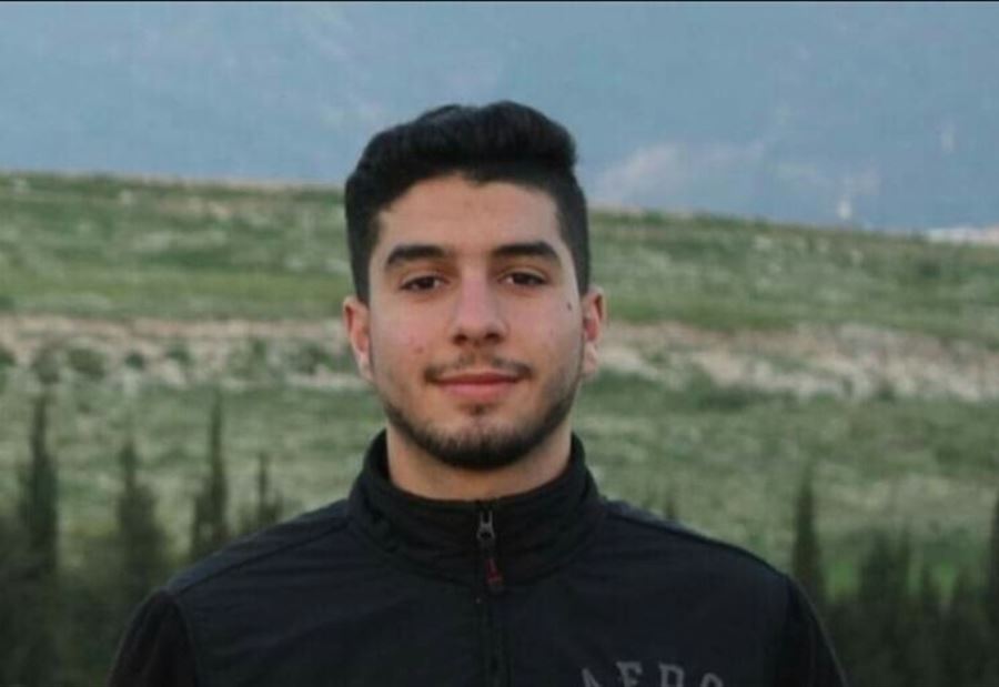 الشاب أحمد مكي ابن العشرين ربيعاً  سقط عن أحد المباني في حبوش صباحاً وفارق الحياة!