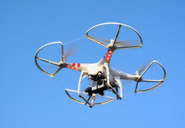 الجيش: يمنع استعمال الطائرات المسيرة عن بعد (Drone) فوق مناطق بيروت وضواحيها وبعبدا والحازمية، وذلك بتاريخي 1و2  أيلول