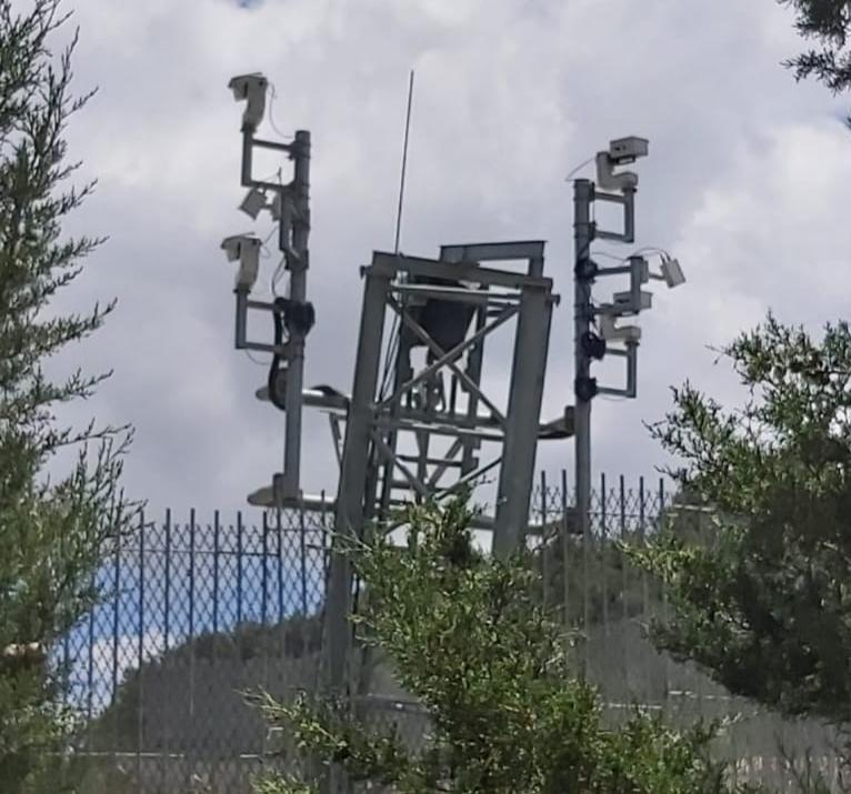 قوات الاحتلال الاسرائيلي أعادت تركيب 4 كاميرات على برج مواجه لمدخل عديسة