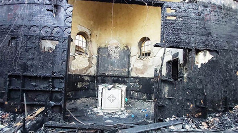 بالصور/ حريق ضخم يلتهم كنيسة مار جرجس في حلوان - مصر...النيران دمرت الكنيسة بالكامل