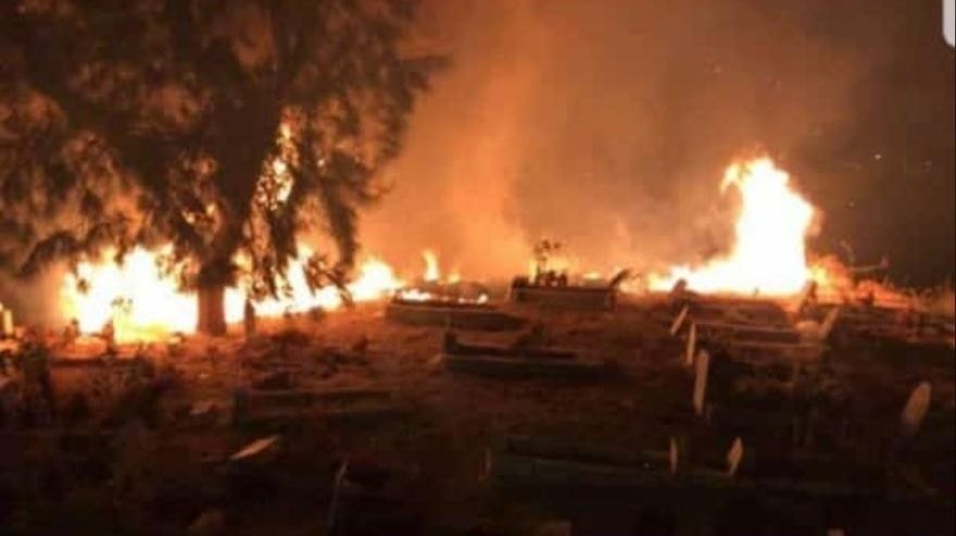 بالفيديو/ الحرائق حاصرت الأهالي ومجهود جبار بذله عناصر الدفاع المدني اللبناني طوال الليل