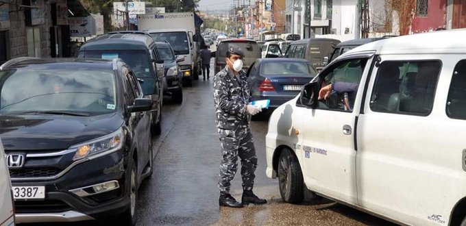 بعد ان عاد للتو من أبو ظبي الى لبنان وتوجه لأحد الفنادق في الروشة ريثما تصدر الفحوصات...هرب من الفندق والقوى الأمنية تعمل على ملاحقته!