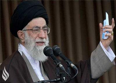 قائد الثورة: ايران احبطت مؤامرة استهدفت النظام الاسلامي