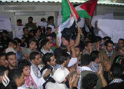 الامارات تستهدف ألاف الفلسطينيين وتطالبهم بالمغادرة