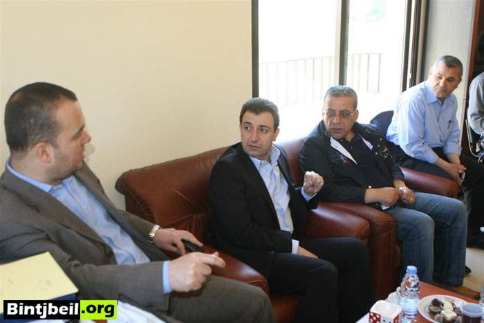 الوزير ابو فاعور في بنت جبيل لمتابعة قضية الطفلة نور