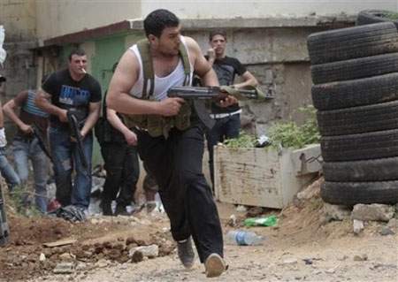 حرب شوارع في طرابلس... أربعة قتلى و12 جريحاً ..انتهاء صلاحيّة «النأي بالنفس» 