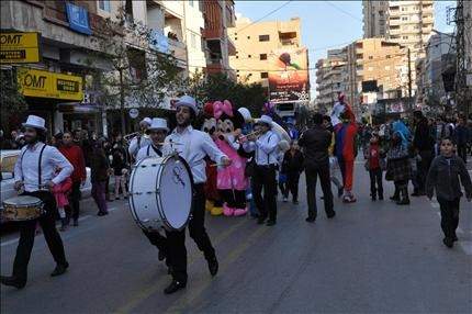 افتتاح مهرجان التسوق في صور