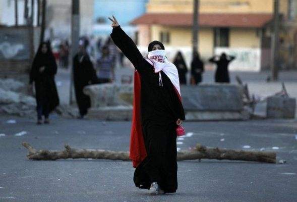 البحرين: &quot;هذي أرضنا، نموت ونحيا فيها&quot;