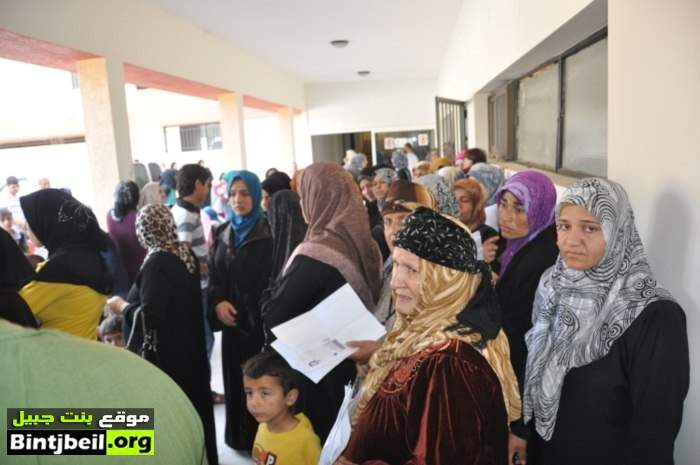 توزيع 150 حصة مجانية لعائلات سورية نازحة في الدوير 