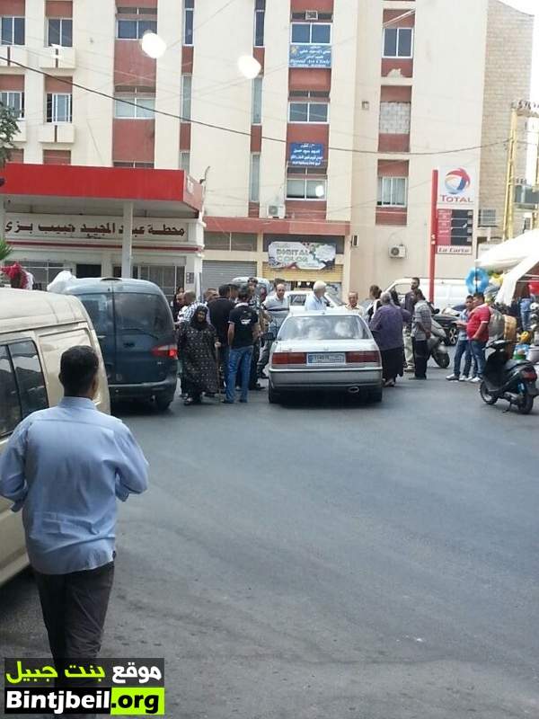 الاشتباه بسيارة في مدينة بنت جبيل 