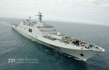 أنها الحرب.. الصين تُرسل سفينة إنزال إلى الشواطىء السوريّة 