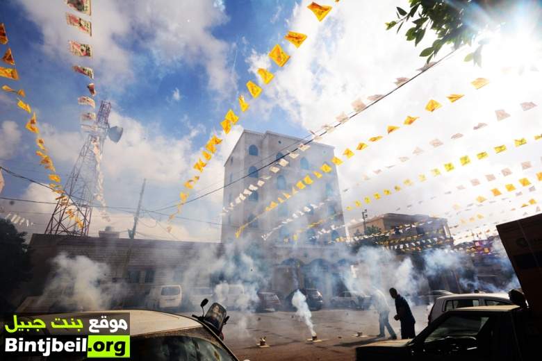 بالفيديو و الصور / السوريون خرجوا الى الشوارع ابتهاجاً بفوز الاسد .. وبنت جبيل تشتعل 