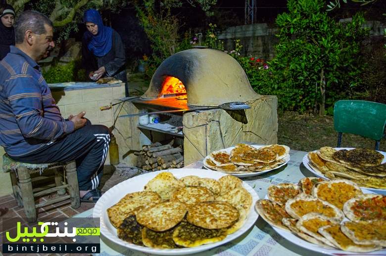 «طابون» بنت جبيل يستعيد امجاده.. ذكريات من الماضي ورائحة من تراث الاجداد