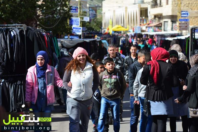 بالصور / خميس بنت جبيل.. «عجقة ناس و كزدورة».. على وقع دوي «ام كامل» 