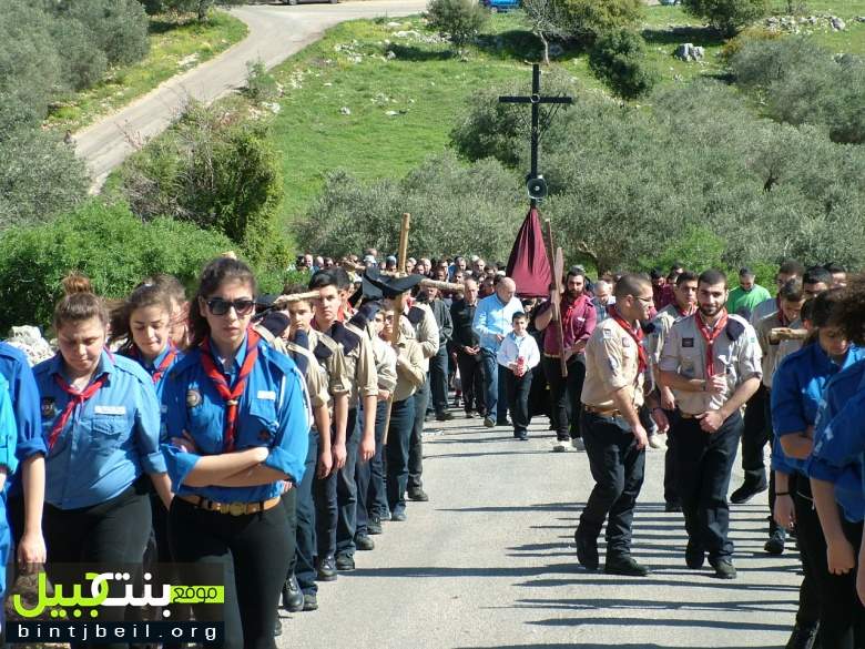 منطقة بنت جبيل أحيت الجمعة العظيمة بقداديس ومسيرات