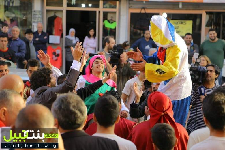 إنطلاق مهرجان مسرح الشارع في الجنوب من مدينة صيدا