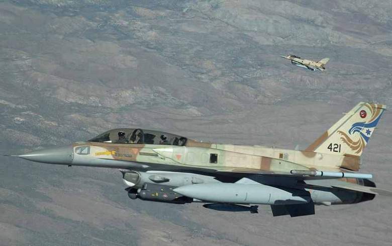 الطيران الحربي الاسرائيلي يحلق بكثافة في اجواء الجنوب اللبناني 