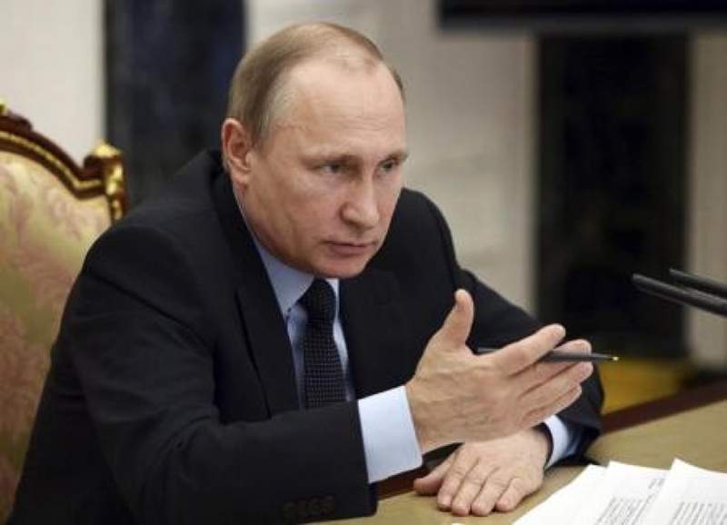 بوتين: روسيا تستطيع العودة بقوة إلى سوريا خلال ساعات