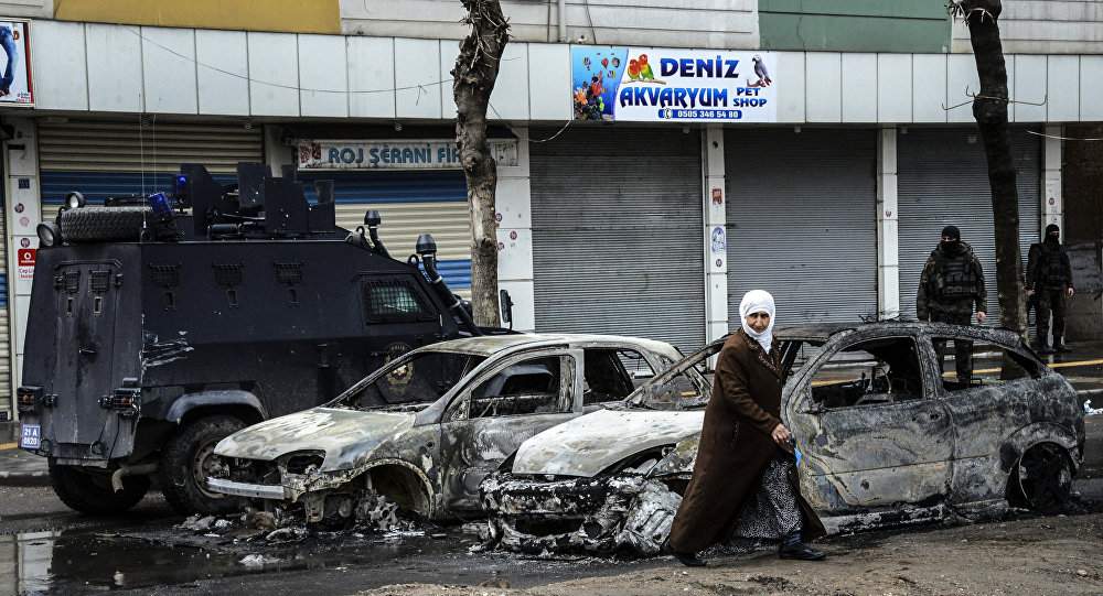 مقتل 3 عسكريين أتراك وإصابة 22 آخرين جنوب شرق تركيا