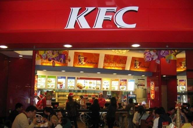 حاولا فرض خوة مالية على محل KFC في طرابلس.. وهذا ما حصل!