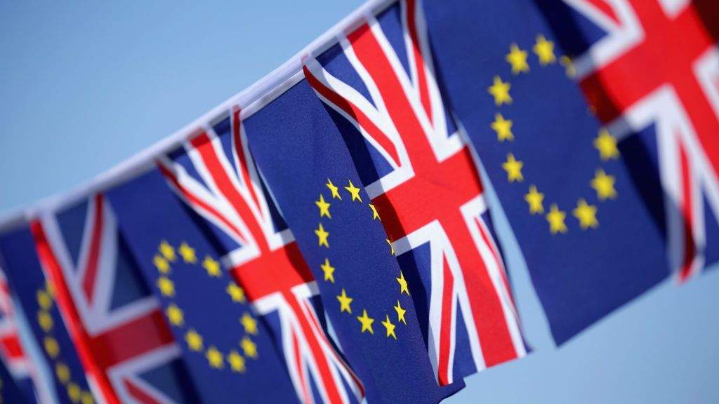 هل تخرج بريطانيا من الإتحاد الأوروبي؟ فرز أكثر من ثلثي الأصوات يظهر تقدم معسكر الخروج