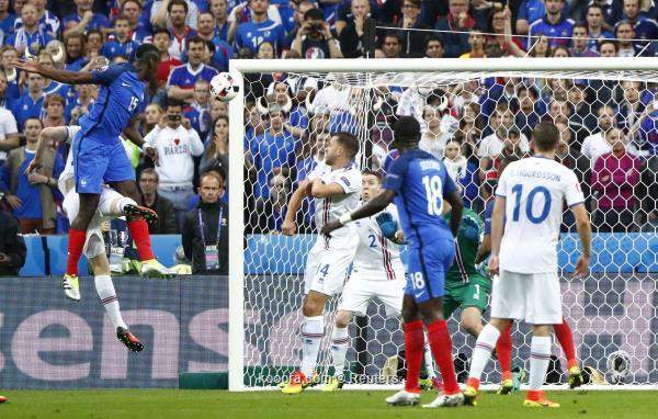 فرنسا تنهى &quot;مغامرة&quot; أيسلندا بخماسية وتتأهل لمواجهة ألمانيا في نصف النهائي
