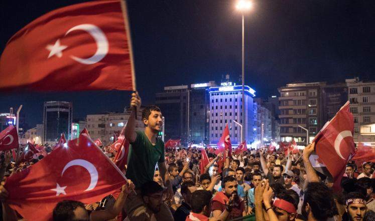 أردوغان يدعو المعارضة إلى العمل على تعديل الدستور