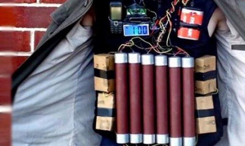 خلل في حزام ناسف يفجر مجموعة داعشية خلال اجتماعها 
