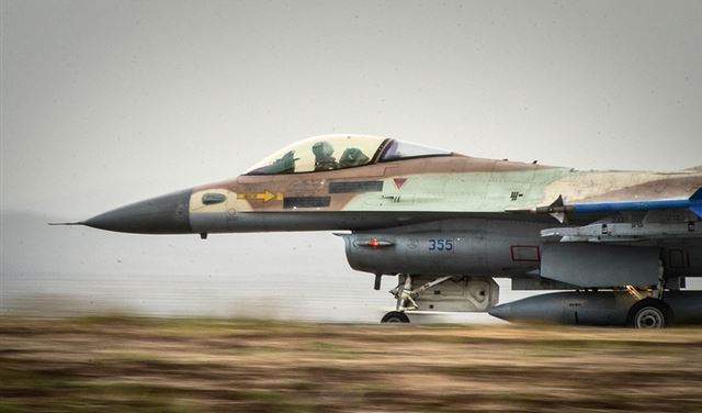 اسرائيل تحذر من استهداف طائراتها فوق لبنان
