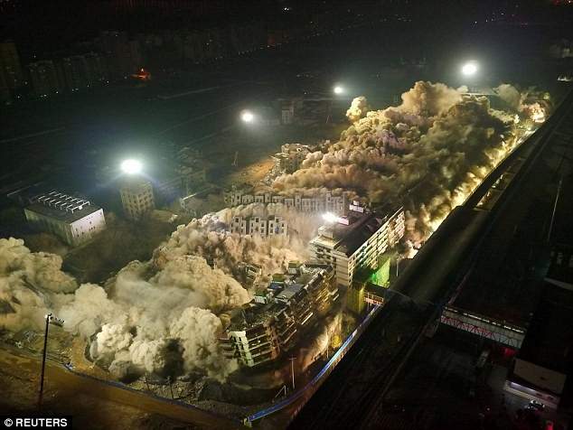 بالفيديو/ تدمير 19 مبنى في الصين خلال 10 ثوان