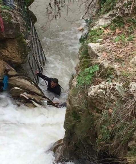 إنتشال جثة إمرأة من مجرى نهر كفرحلدا - البترون