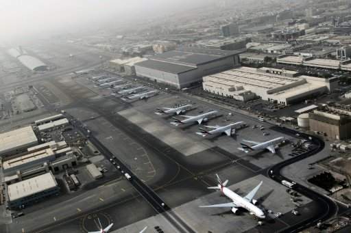 مطار دبي يبدأ تطبيق الحظر الاميركي على الاجهزة الالكترونية في الرحلات