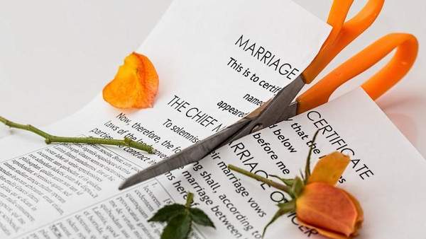 فنادق تقدم تعويضات للأزواج.. إذا انفصلوا خلال سنة!