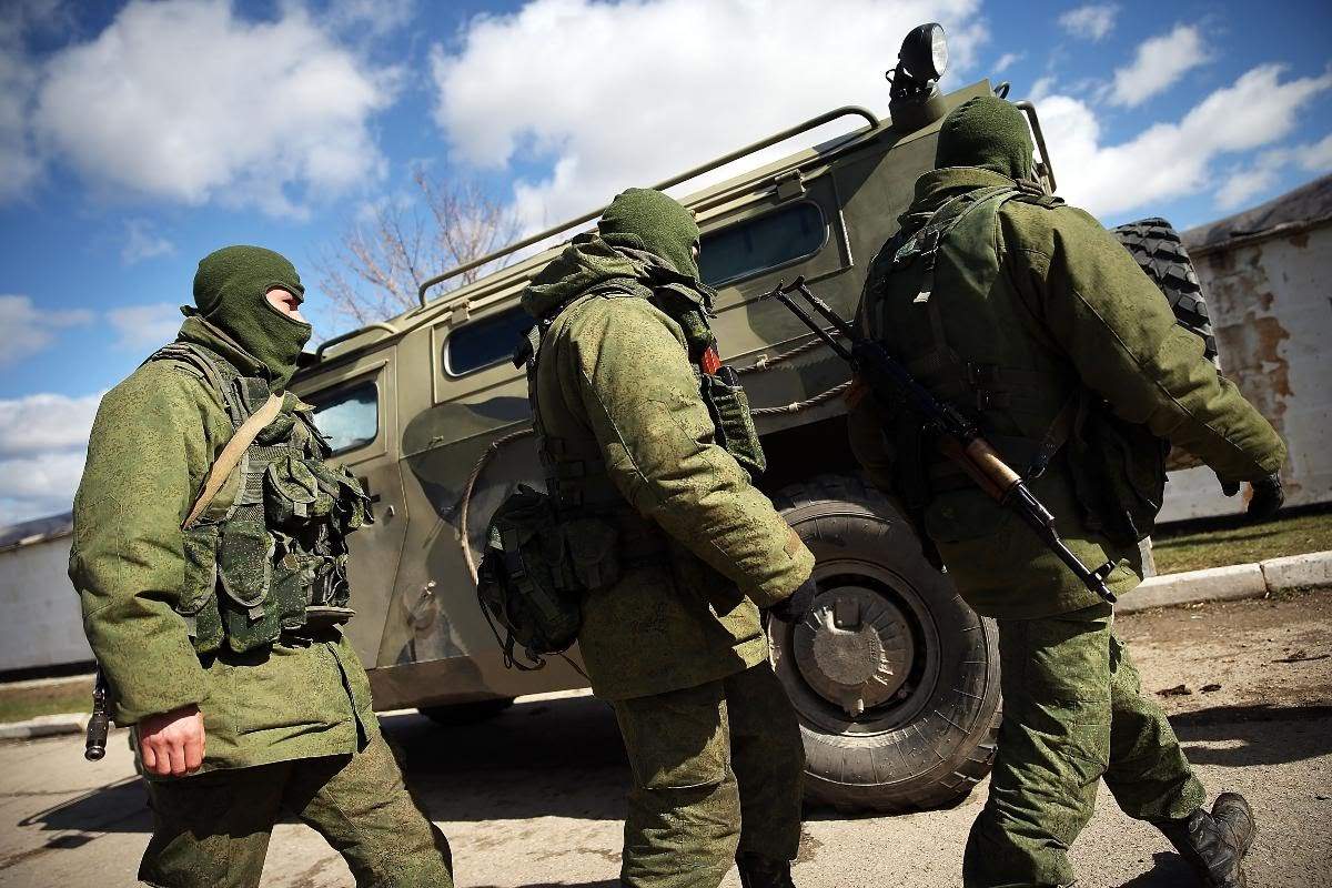 مقتل مستشار عسكري روسي في هجوم شنه مسلحون على موقع للجيش السوري