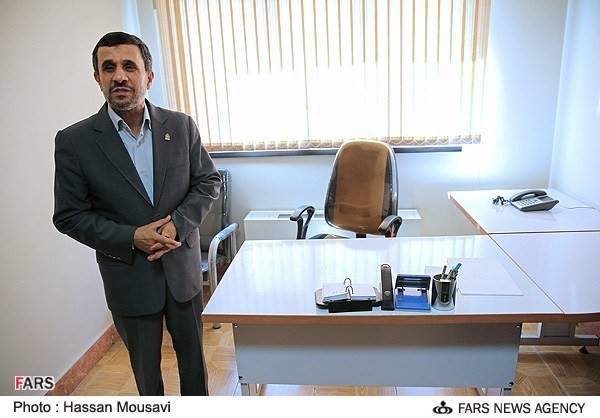 أحمدي نجاد يدعو الجميع للخروج من سوريا