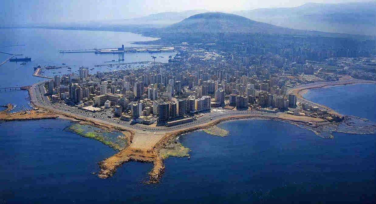شابّ وفتاة سقطا من مباني طرابلس