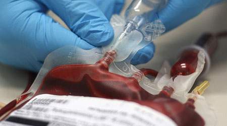الطفل يوسف قنديل مصاب بالسرطان و هو بحاجة ماسة الى دم من كل الفئات في مستشفى الجامعة الأميركية