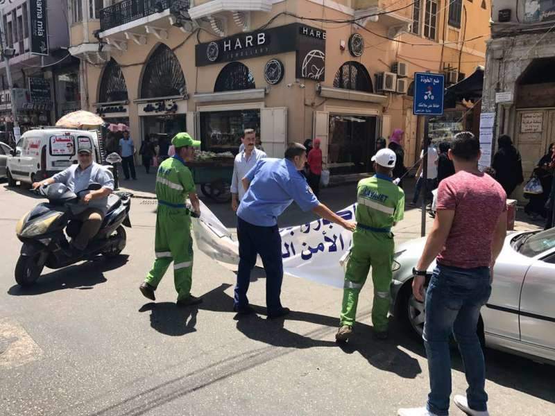 بعد الإشكالات.. لا صور للسياسيين من طرابلس!