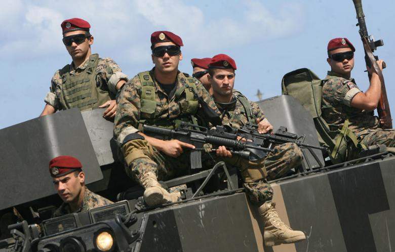 بعدما اطلق النار على مركز للجيش...وقع بقبضة أمن الدولة