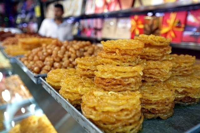 &quot;بائع حلوى&quot; كاد يغرق لبنان بالدماء!