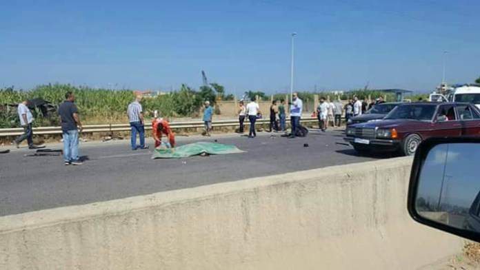  قتيل وجريح نتيجة تصادم بين شاحنة ودراجة نارية على طريق المرفأ - طرابلس