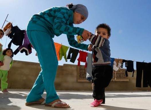 مرضٌ معدٍ ومميت يتفشّى.. بدأ من عاصمة &quot;داعش&quot;!