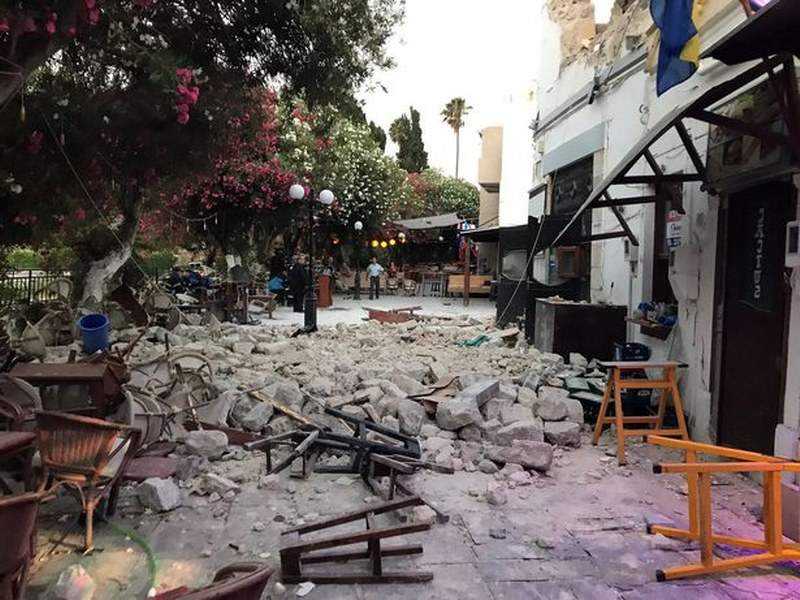 80 جريحاً في تركيا من جراء الزلزال في جزيرة كوس اليونانية