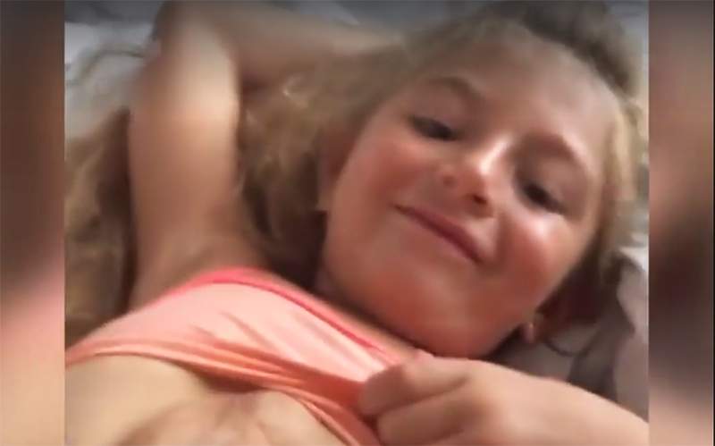 بالفيديو/ كلما ضحكت، اندفع قلبها...طفلة قلبها ينبض خارج جسدها