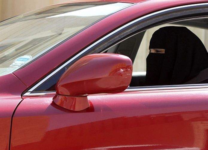 شراء السيارة وقيادتها شرطان جديدان في عقد زواج السعوديات!