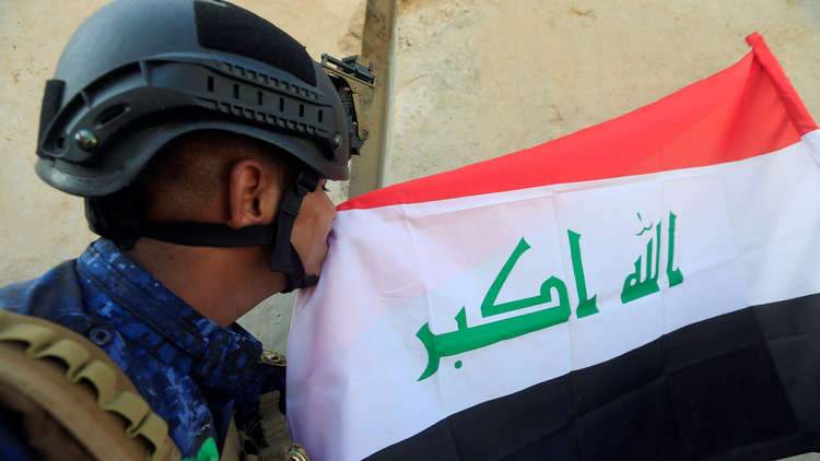 العبادي يأمر برفع العلم العراقي في المناطق المتنازع عليها