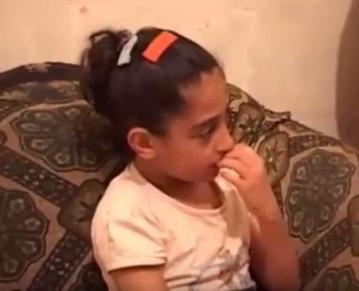 بالفيديو/ تالا ابنة الأعوام العشرة تعاني مرض الفقاع المزمن