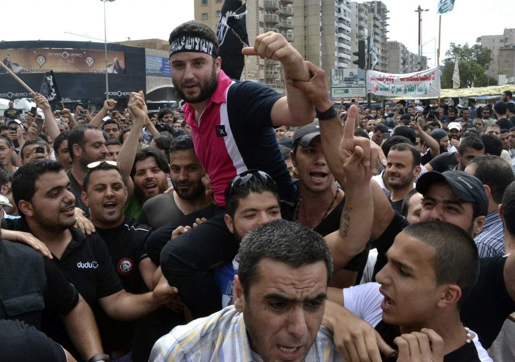 بالتفاصيل والأسماء.. وقائع من هروب شادي المولوي من عين الحلوة