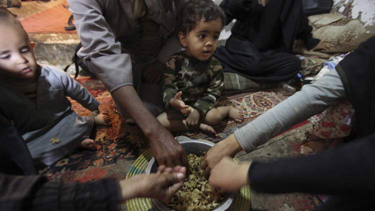 الأمم المتحدة تحذر: حصار اليمن الذي يفرضه &quot;التحالف&quot; بقيادة السعودية يهدد بأكبر مجاعة بالعالم