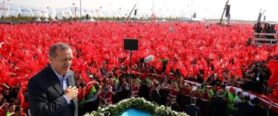 تركيا تسرّح رُبع موظفيها الدبلوماسيين وتحتجز 60 مسؤولاً أمنياً لتورّطهم في &quot;الإنقلاب الفاشل&quot;